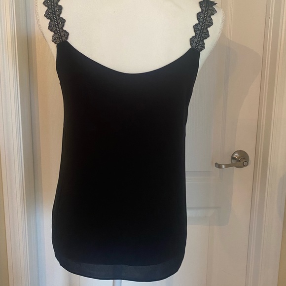 Tahari Top - Picture 3 of 7